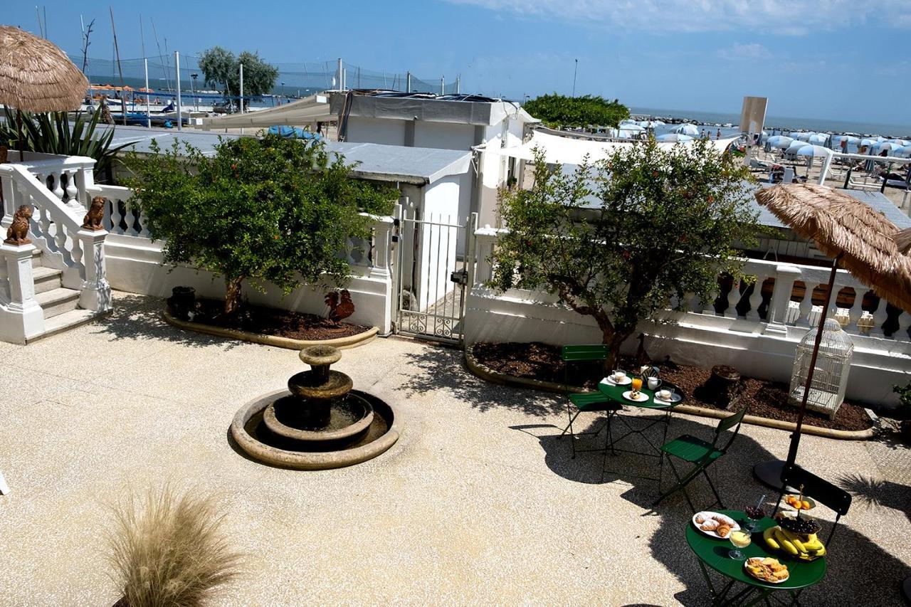 Villa La Torretta Luxury B&B - Adults Only - Ріміні Екстер'єр фото