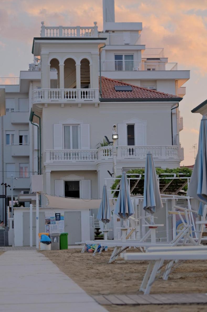 Villa La Torretta Luxury B&B - Adults Only - Ріміні Екстер'єр фото